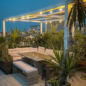 Follow The Sun - Rooftop Terrace Catania